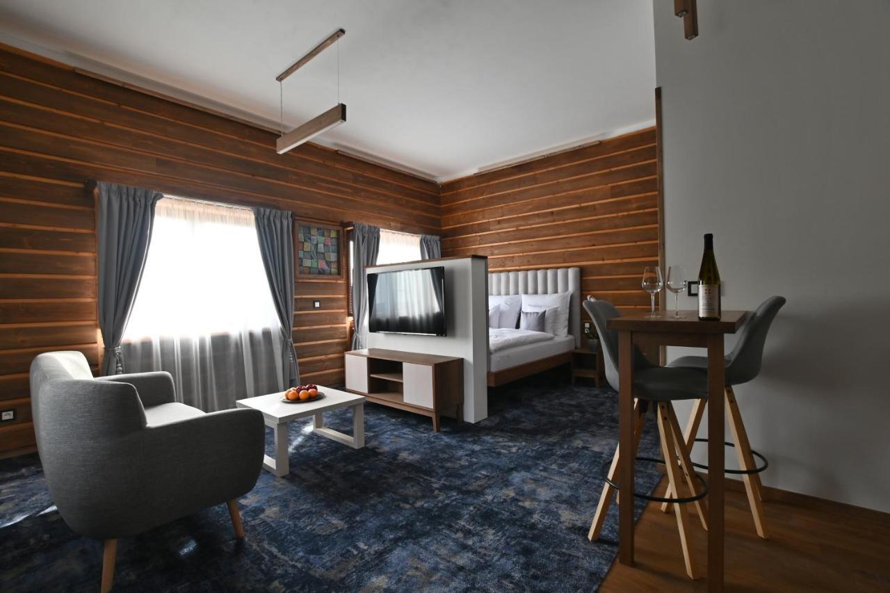 Apartmány Spessart Chomutov Exterior foto