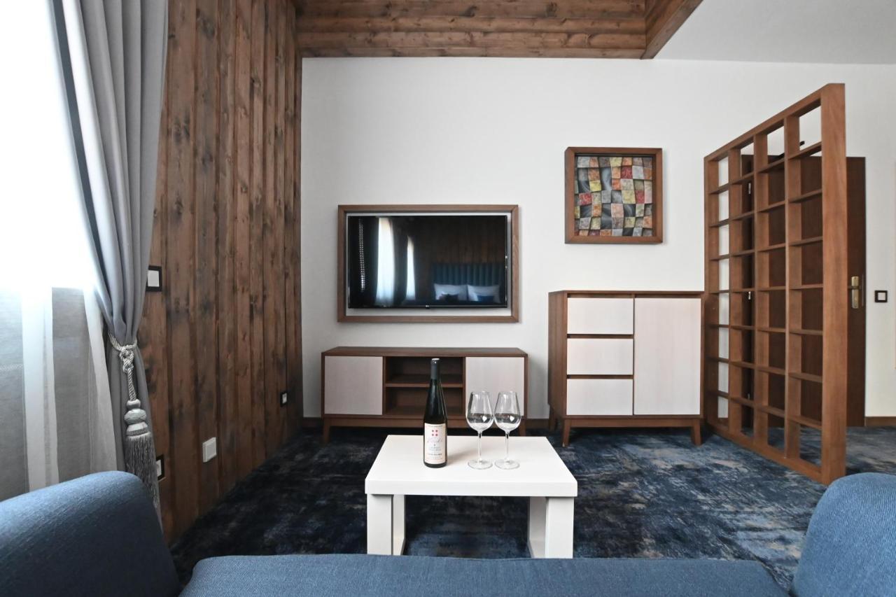 Apartmány Spessart Chomutov Exterior foto