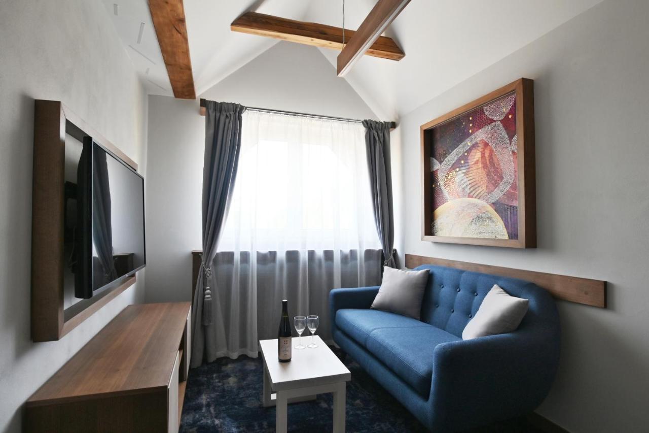 Apartmány Spessart Chomutov Exterior foto